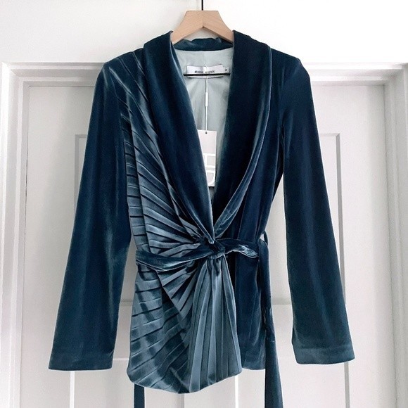 NWT Georgia Hardinge Nero Velvet Pleated Sunray Blazer Jacket UK 6 US 2 XS - Picture 1 of 9